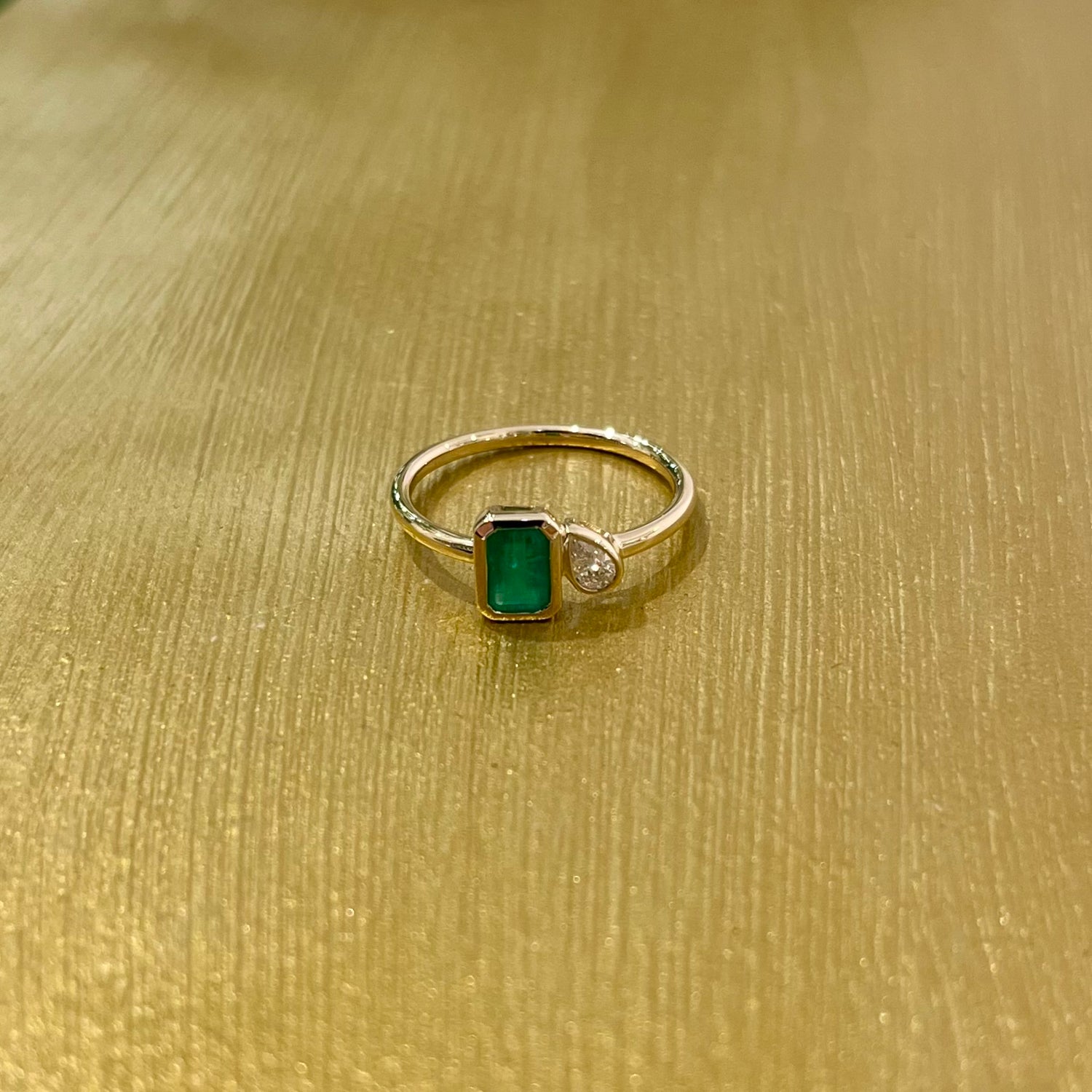 Modern Emerald and Diamond Minimalist Ring
