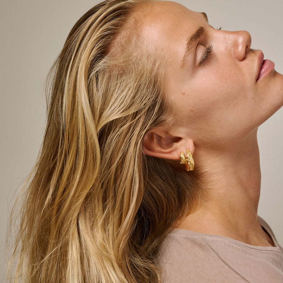 Nela Hoops