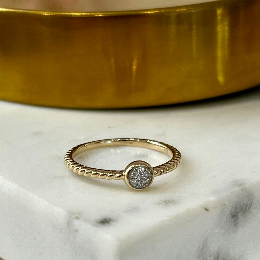 Bezel Set Diamond Cluster Rope Ring in 9ct Yellow Gold