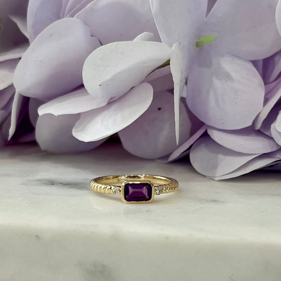 Emerald Cut Amethyst and Diamond Accent Rope Ring in  9ct Yellow Gold