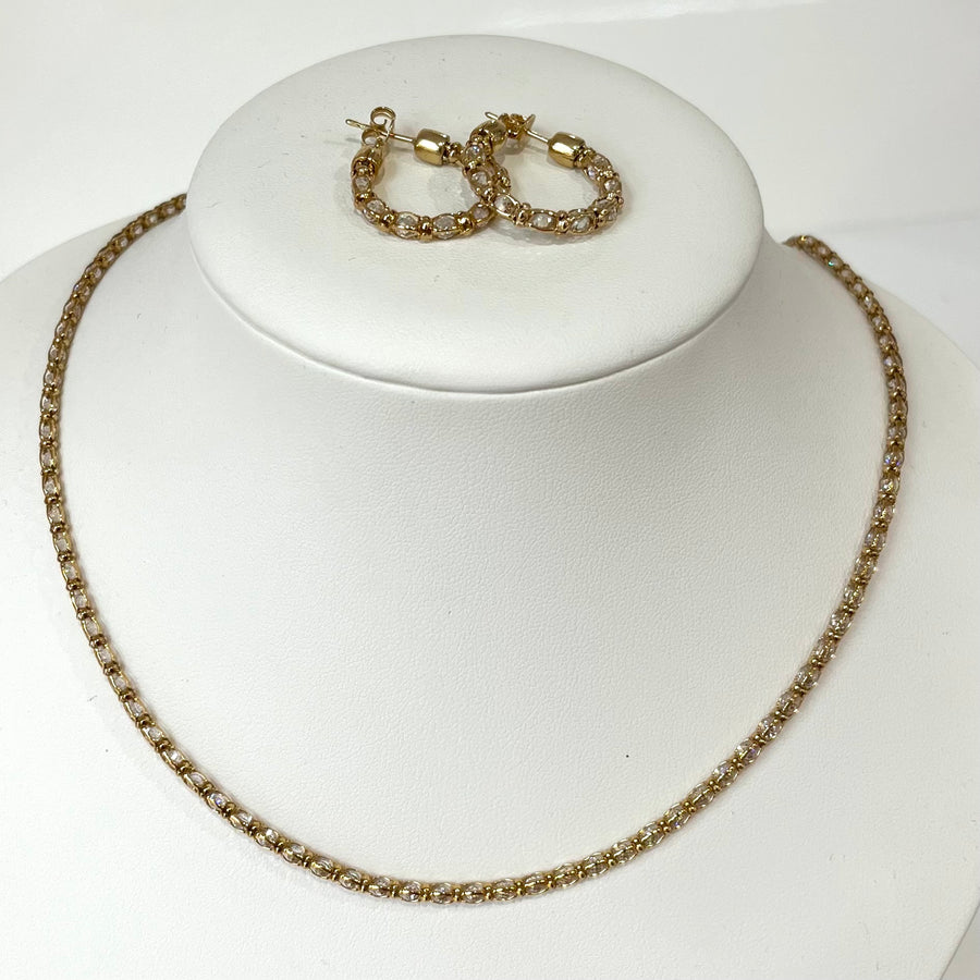 Gold earrings with white crystals - Diana Collection