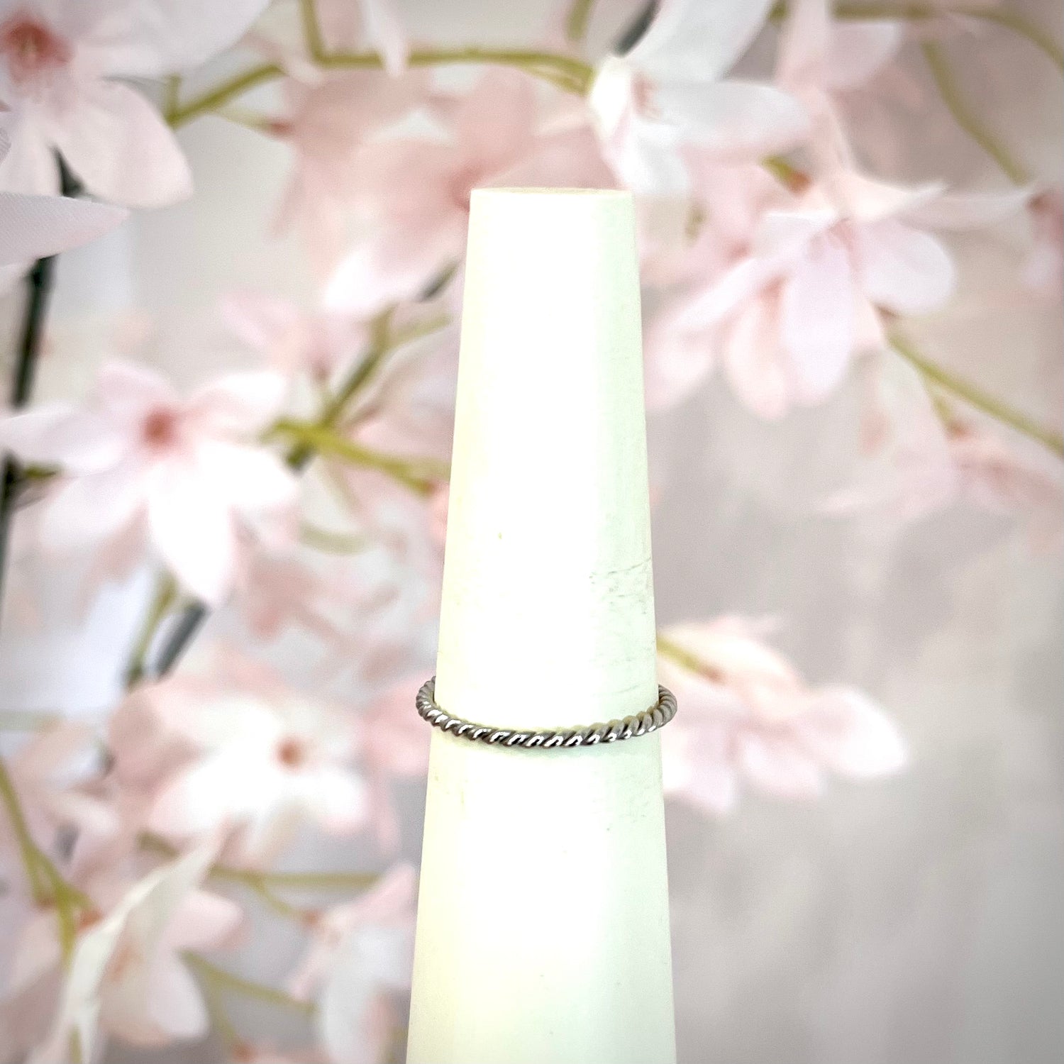 Twist Silver band