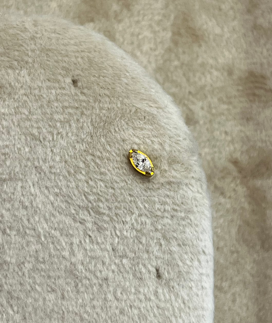 PVD gold single clear marquise helix stud