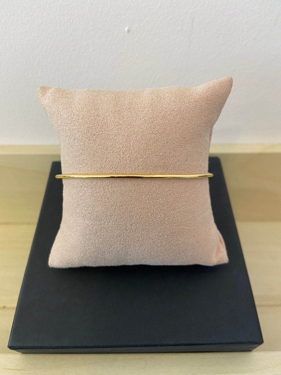 Thicker Band 9ct Gold Bangle Bracelet