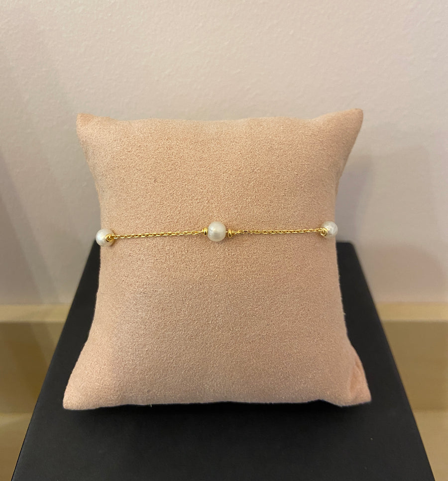 Pearl 9ct Gold Bracelet