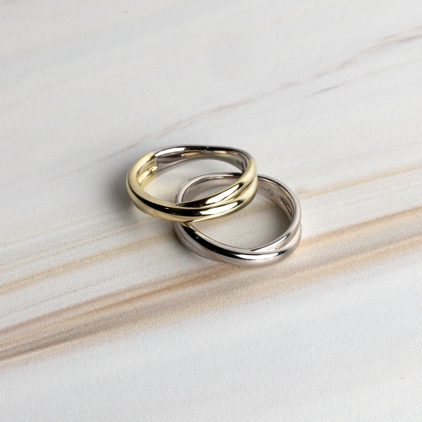 Crossing Bold Bands Gold Ring. 925 Sterling Silver Yellow Gold Plated Ring.