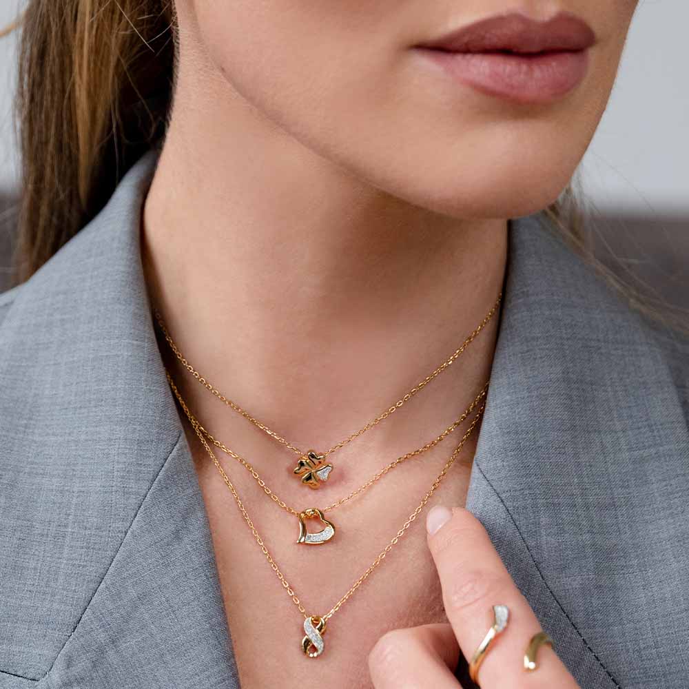 Jolie silver necklace with diamond dust heart