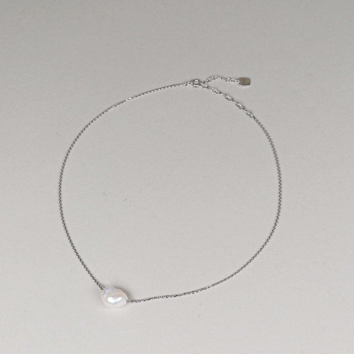 Solitaire Pearl Necklace