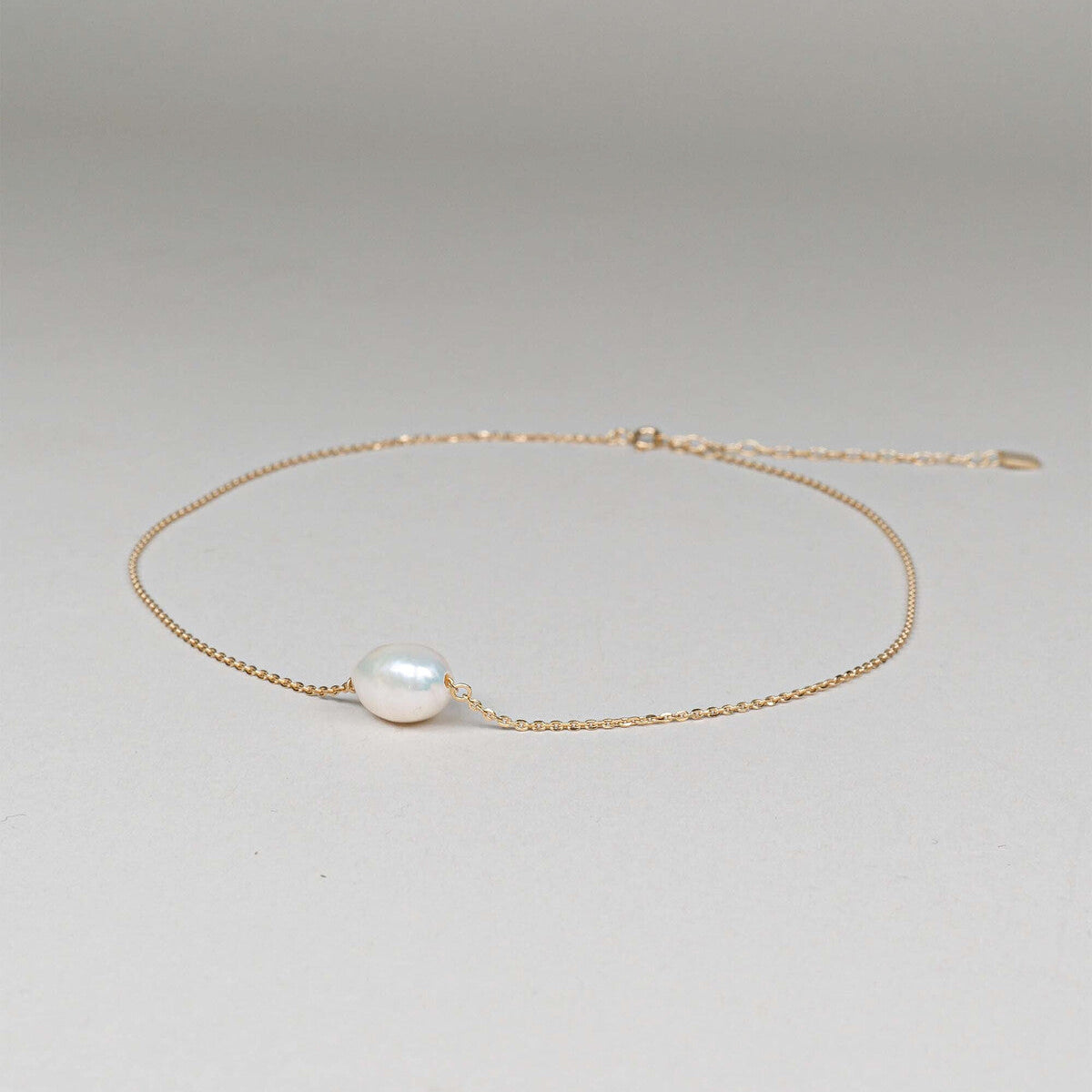 Solitaire Pearl Necklace