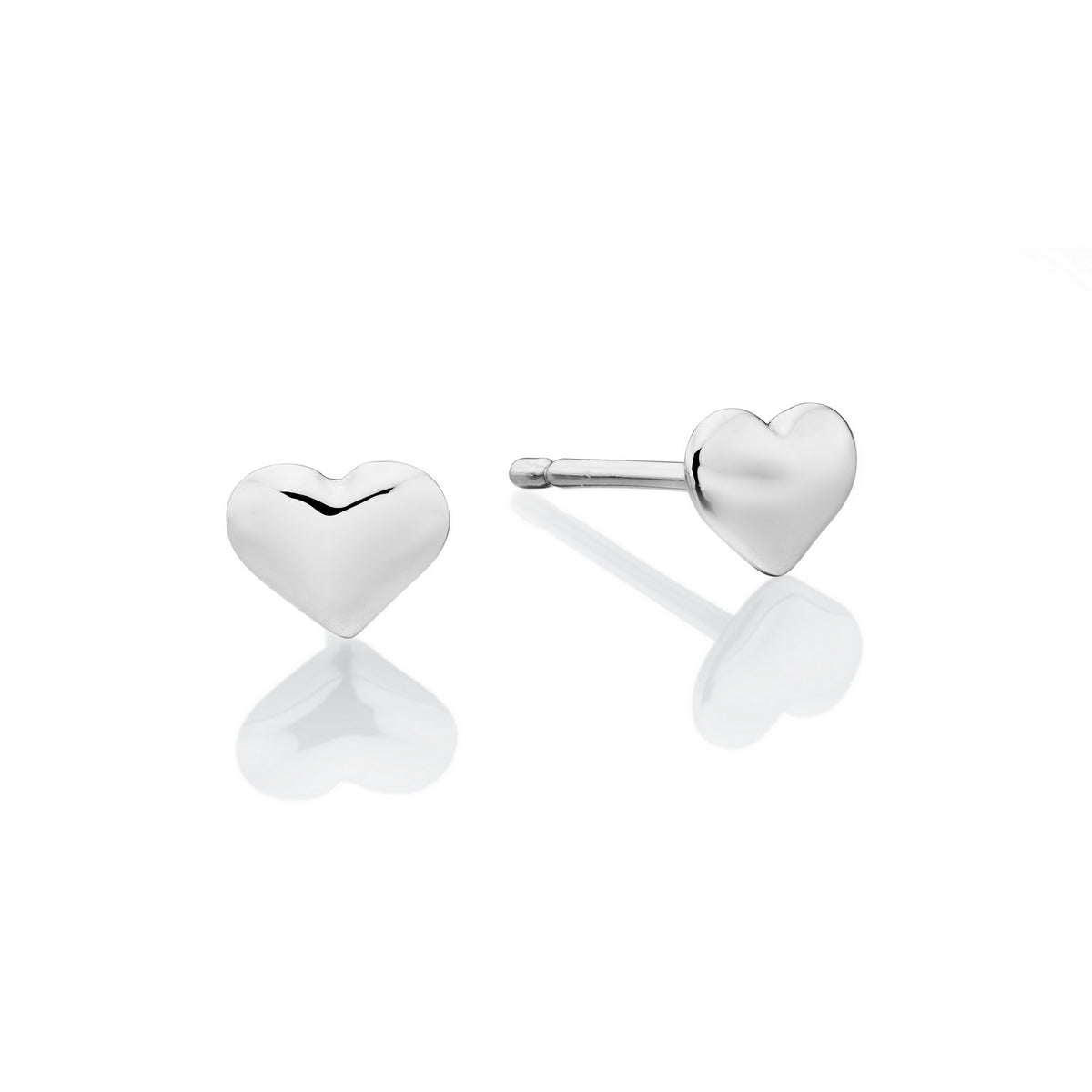 Phoebe Plain Small Heart Stud Earrings